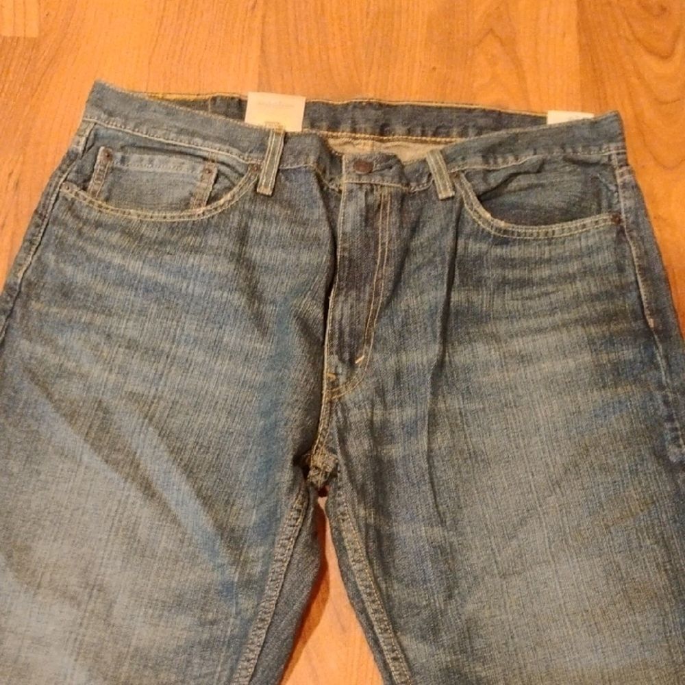 Levi's Blue 559 Relaxed Jeans 38x32 with Lived-In Look - Picture 3 of 5
